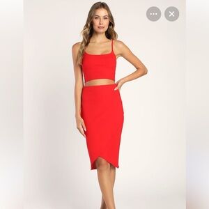 Red Lulus Set